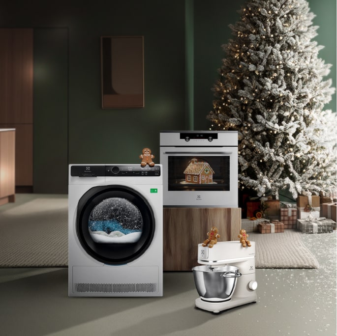 colonna bucato, forno e scopa elettrica electrolux