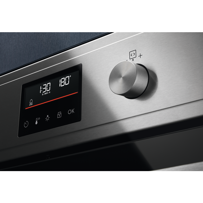 Forno Multifunzione AirFry Serie 700 con pulizia pirolitica Pyrolytic