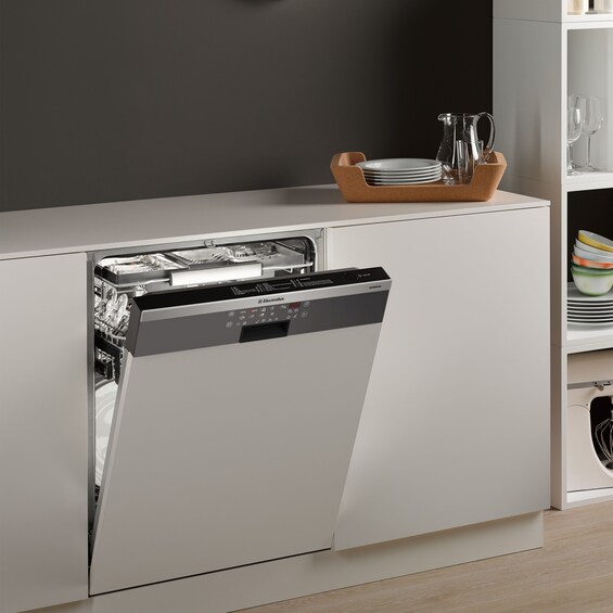 ComfortLift Lavastoviglie innovative completamente integrate Electrolux